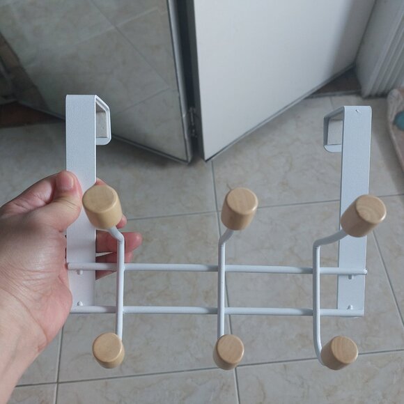 Beautiful Durable Practical Ideal Home Over The Door Hooks 6 HOOKS - Picture 8 of 9